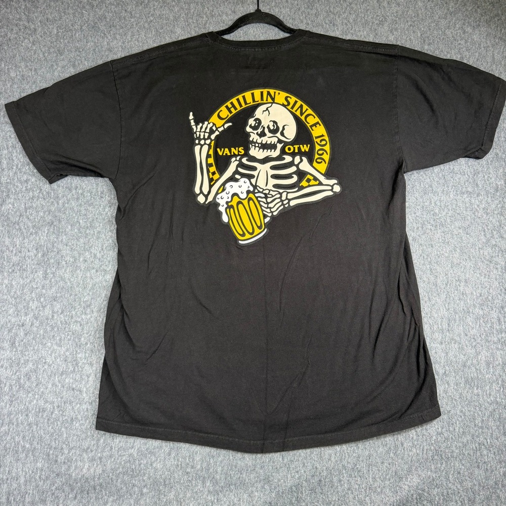 Vans T-Shirt Men XL Black Chillin Since 1966 Skeleton Beer Graphic Classic Fit